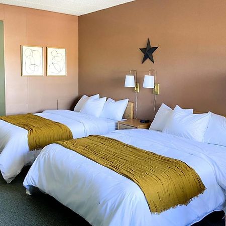 The Benson Motel - Benson, Mn - Us-12 Hwy מראה חיצוני תמונה
