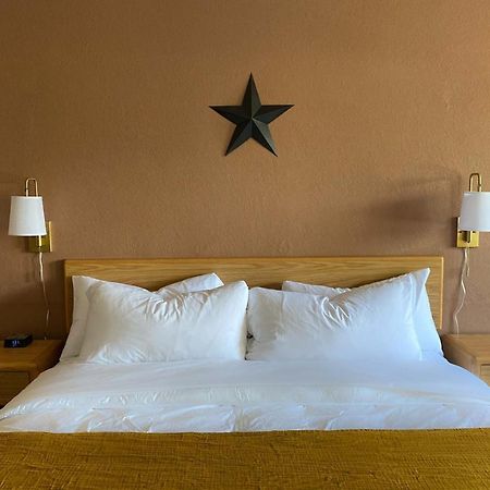 The Benson Motel - Benson, Mn - Us-12 Hwy מראה חיצוני תמונה