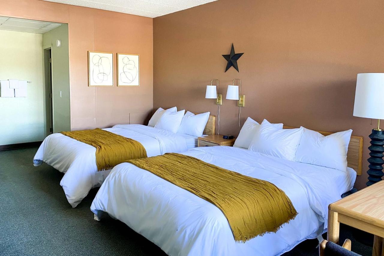 The Benson Motel - Benson, Mn - Us-12 Hwy מראה חיצוני תמונה